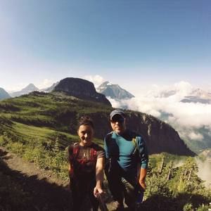 Meet your Posher, Elise